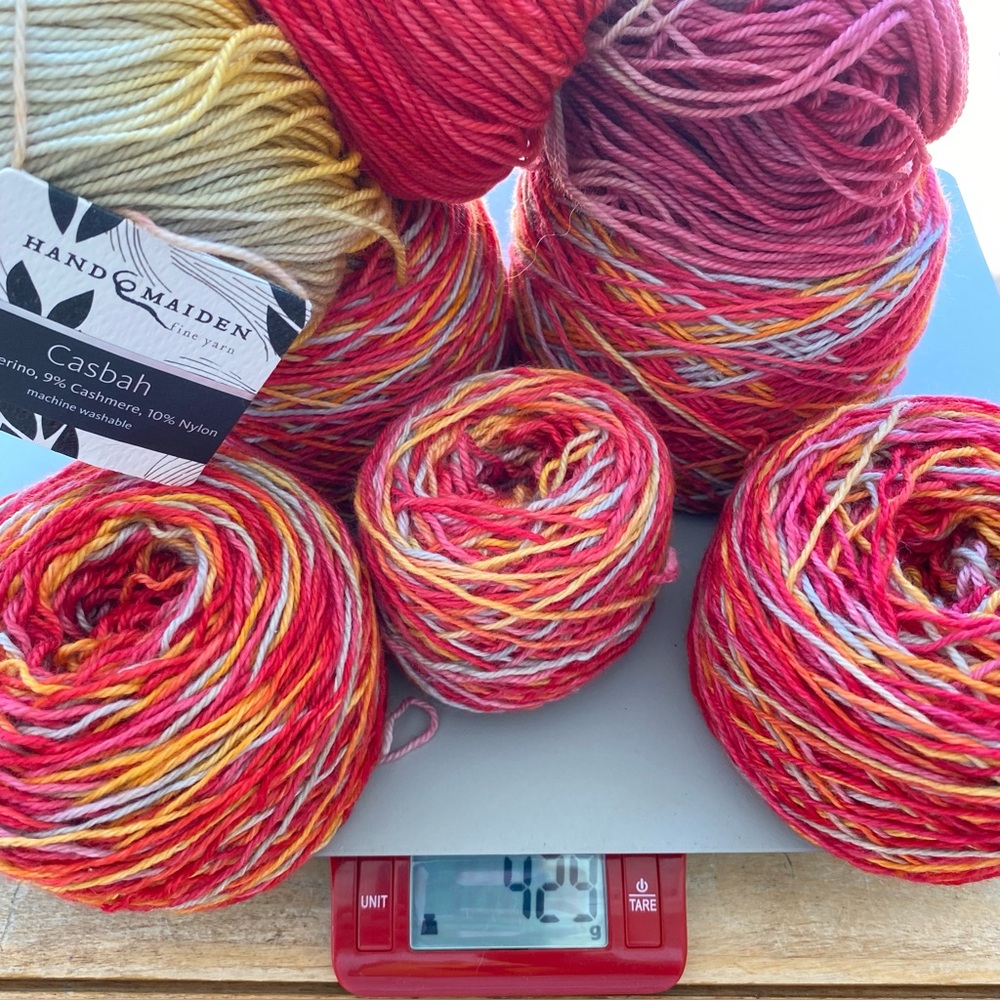 Hand Dyed: Hand Maiden “Casbah” Merino Wool / Cashmere / Nylon Yarn. Sock weight - Picture 8 of 10